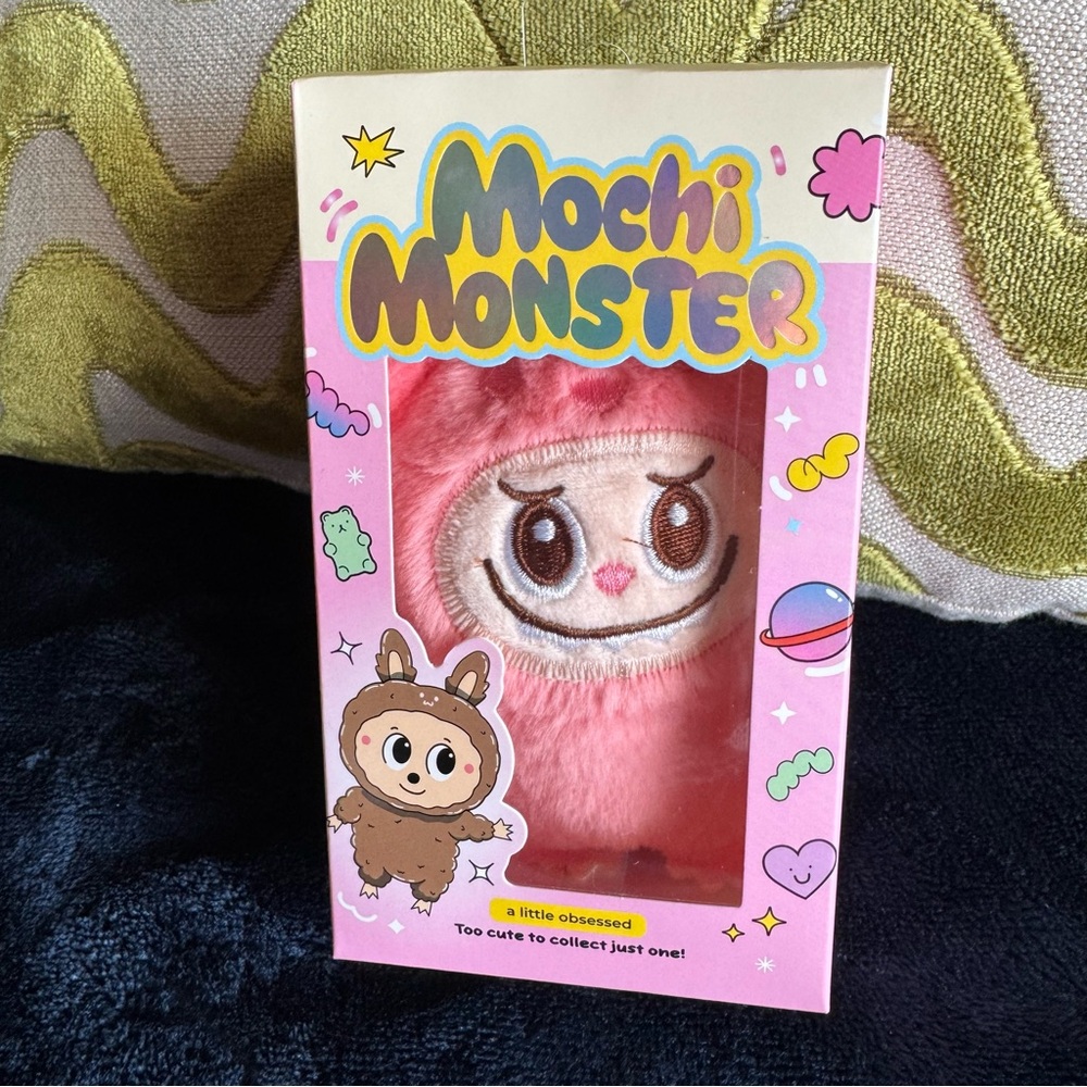 New Mochi Monster Plush Charm Collectible Keychain PINK Monster LiL Obsessed NIB